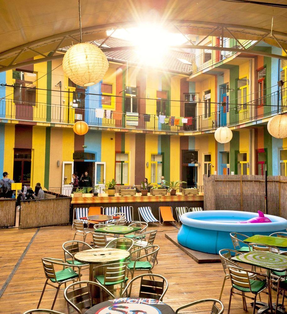 Casa De La Musica Hostel Будапеща Екстериор снимка